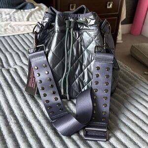 NWT Stylish Gray/Blue Quilted Bag